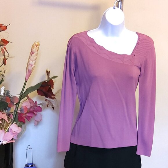 NWT Women’s Rose Burgundy Lightweight Long Sleeve Cardigan Pullover Sweater 8 10 - Picture 3 of 7